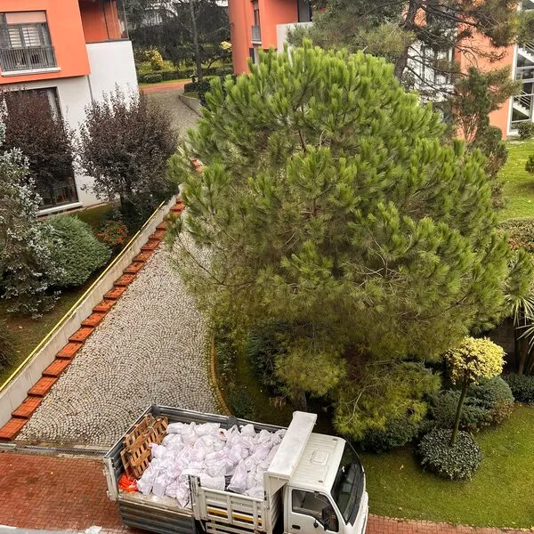 Moloz taşıma, kırım ve yıkım çalışması 20